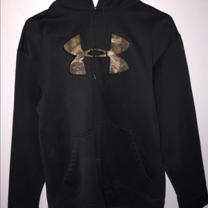 Under armour sweatshirt, small